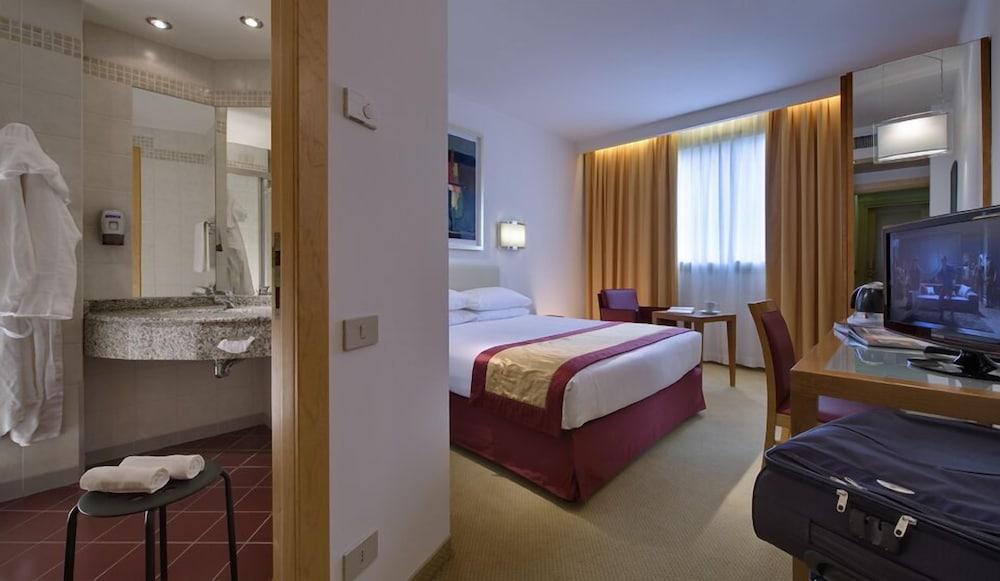 Hotel Western Airvenice 3*