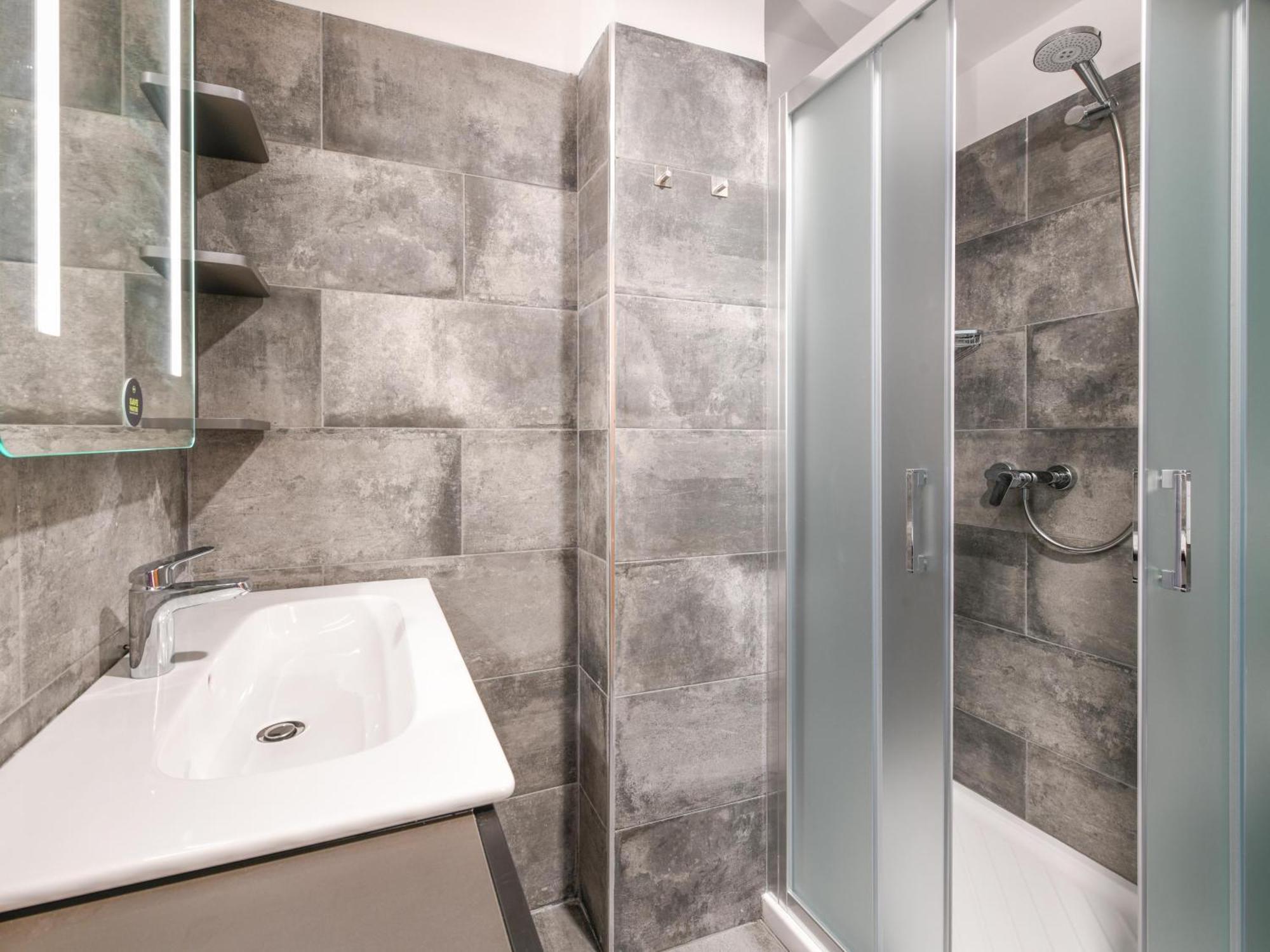 Western Airvenice Hotel 3*